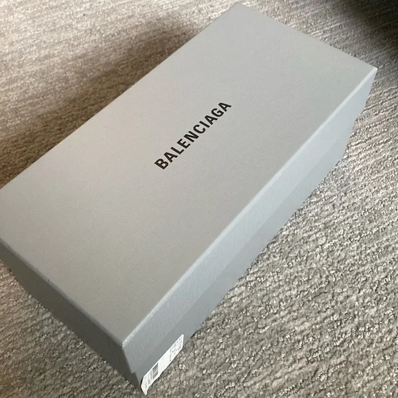 Balenciaga New York Pool slides womens Eur 40 size 9/10 black color - Picture 3 of 9